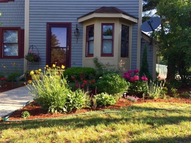 Property Photo:  95 Bartemus Trail  NH 03063 