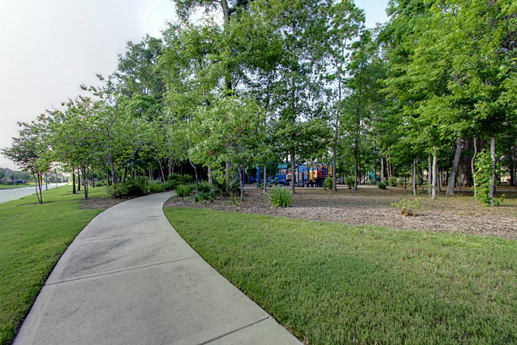 Property Photo:  16122 Cottage Timbers  TX 77044 