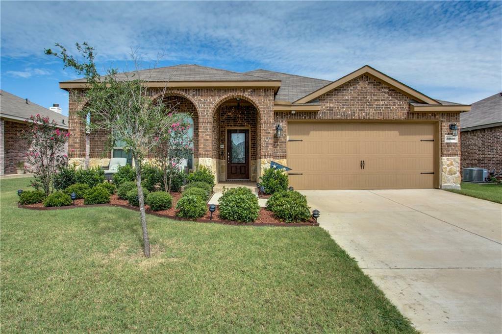 Property Photo:  3020 Lake Side Drive  TX 76266 