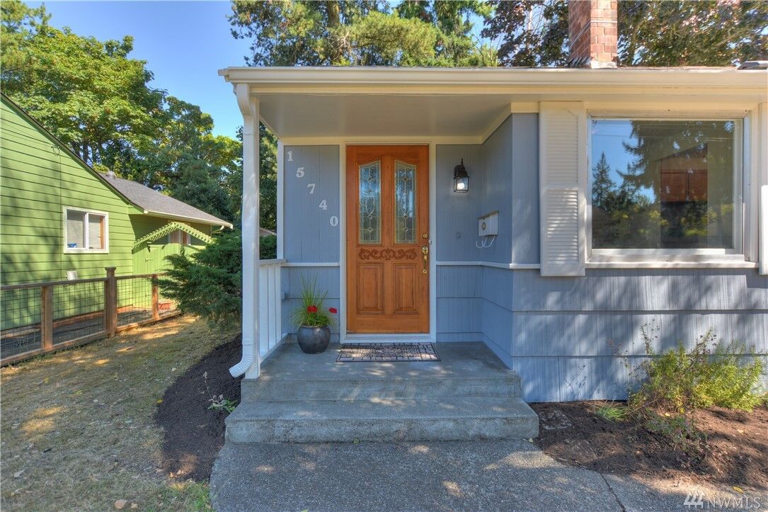 Property Photo:  15740 1 Ave NW  WA 98177 