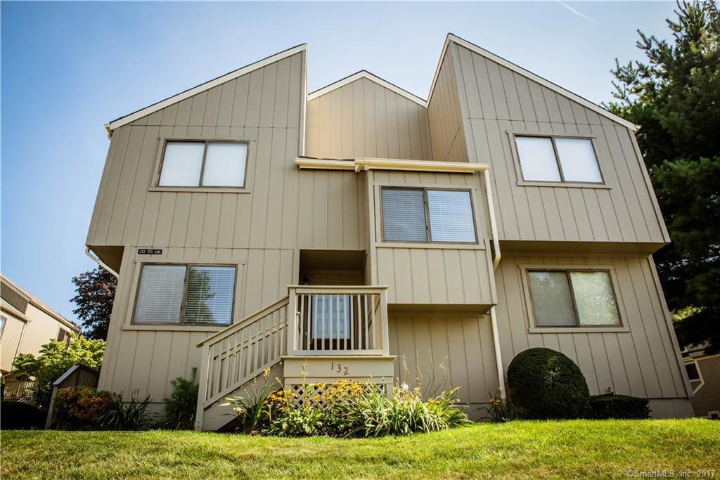 Property Photo:  132 Watch Hill Road 132  CT 06405 