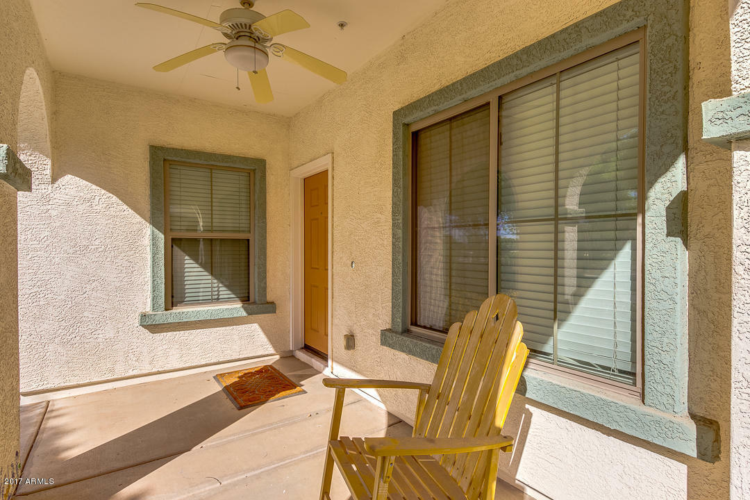 Property Photo:  2949 E Hobart Street  AZ 85296 