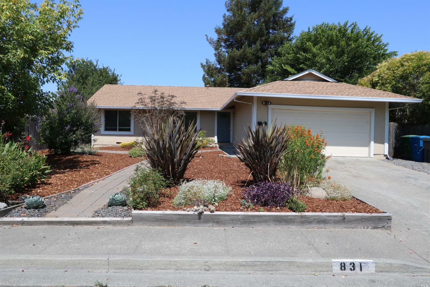 Property Photo:  831 Lancewood Court  CA 94928 