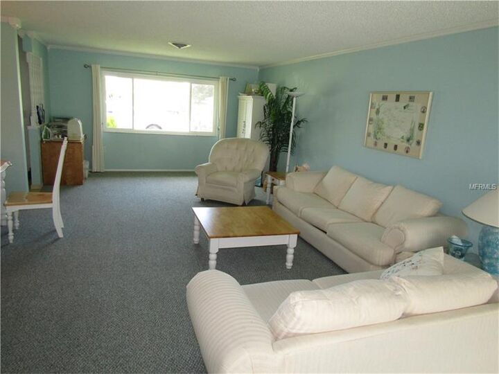 Property Photo: 1345 Pinebrook Way FL 34285