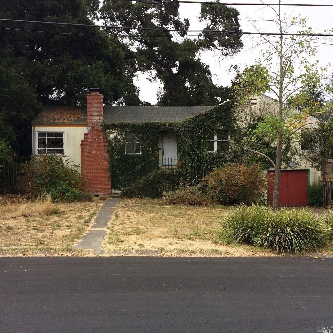 Property Photo: 419 East Spring Street CA 94559