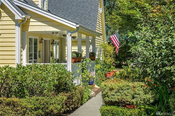 Property Photo:  11309 244th Ave NE  WA 98053 