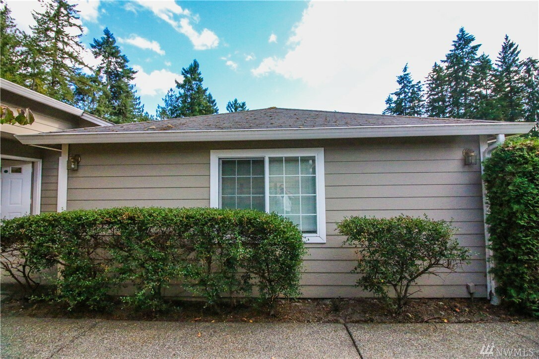 Property Photo:  10898 Tulip Place NW  WA 98383 