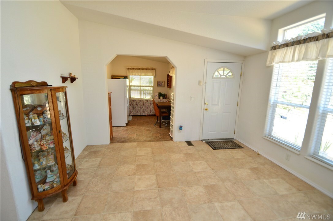 Property Photo: 10604 Park Ave S WA 98444