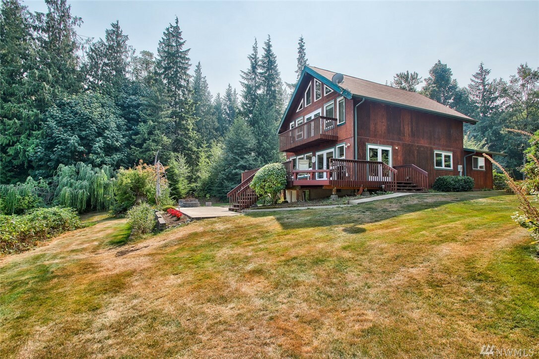 Property Photo:  26891 Panorama Ct  WA 98284 