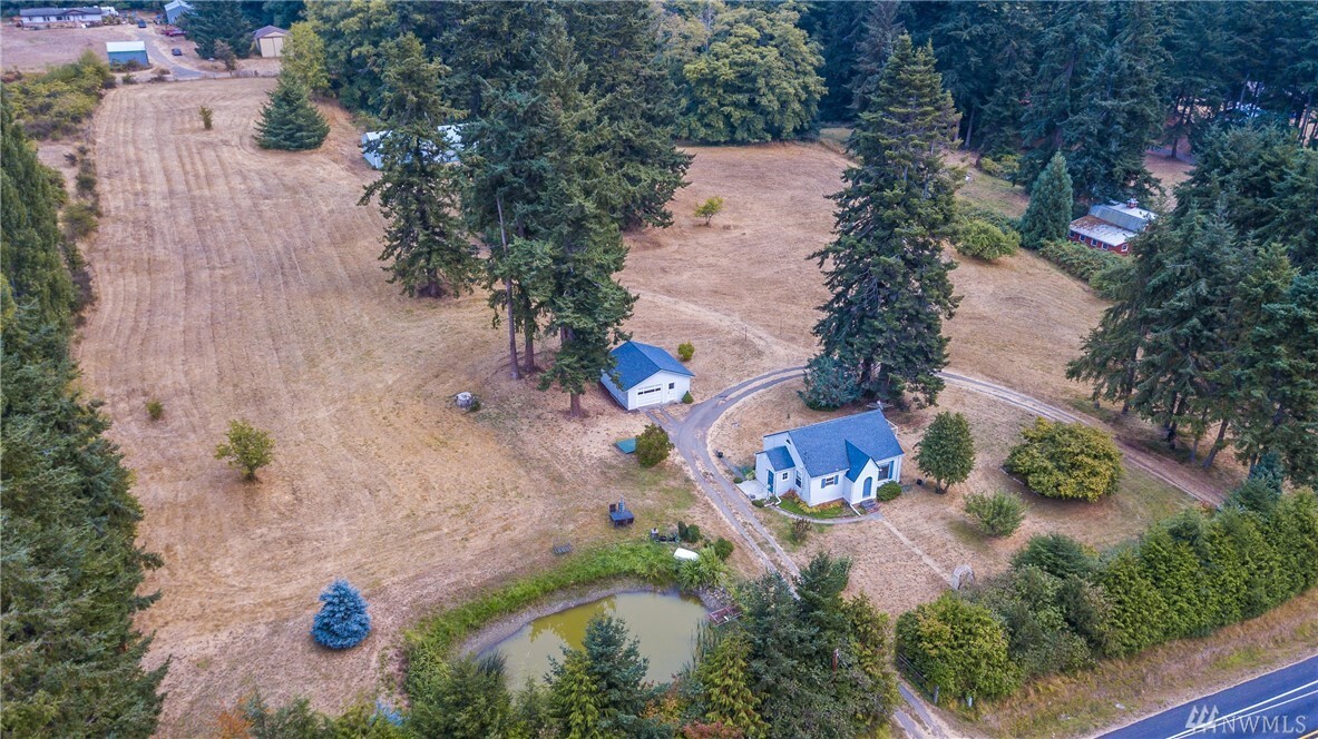 Property Photo: 3066 Taylor Rd WA 98277