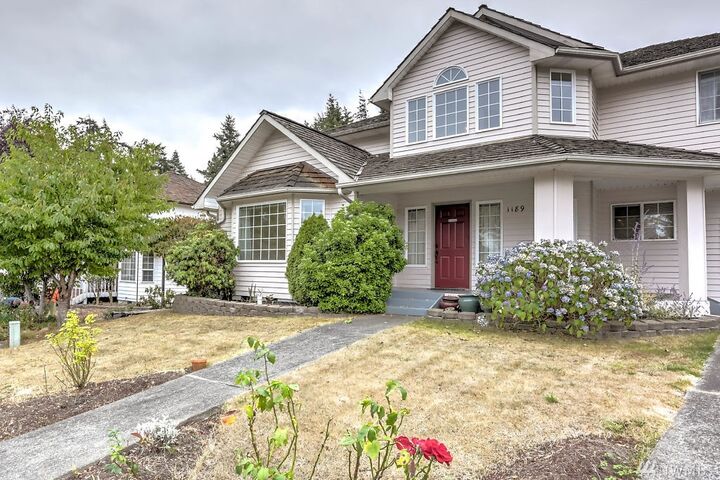 Property Photo:  1189 SW 6th Ave  WA 98277 