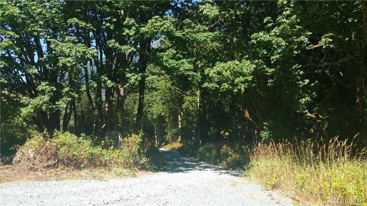 Property Photo: 33102 SR 530 NE WA 98223