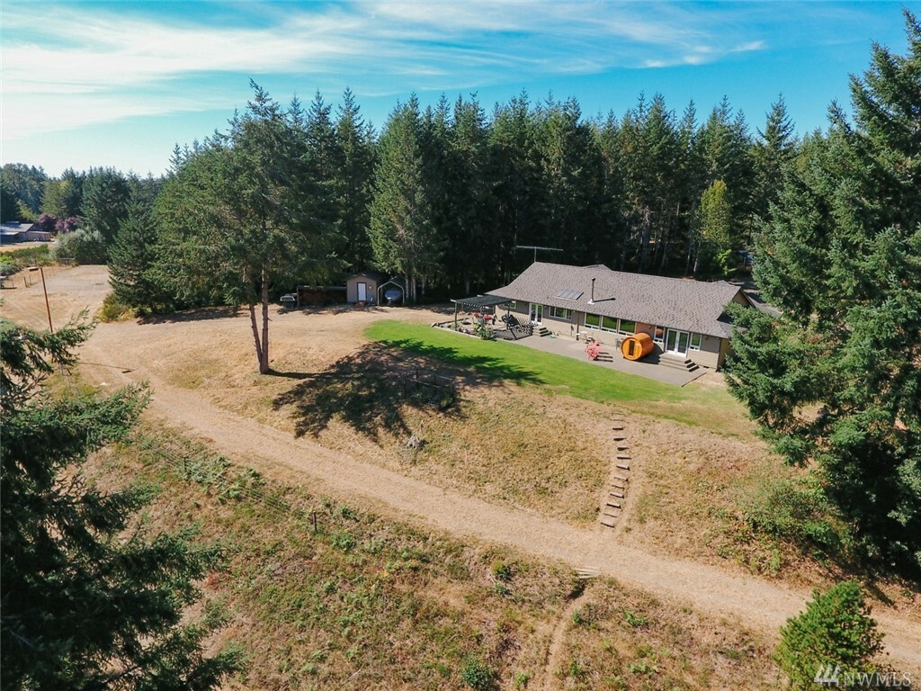 Property Photo: 31 E Fredrick Dr WA 98584