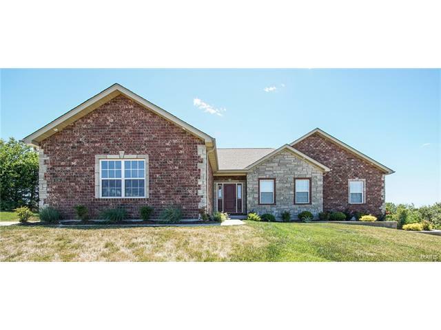 Property Photo: 3136 Stonebridge 63028