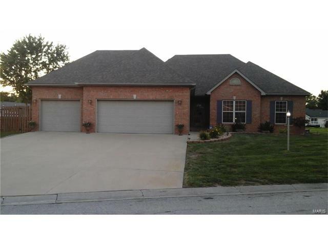Property Photo:  4504 Greenleaf Drive  IL 62002 
