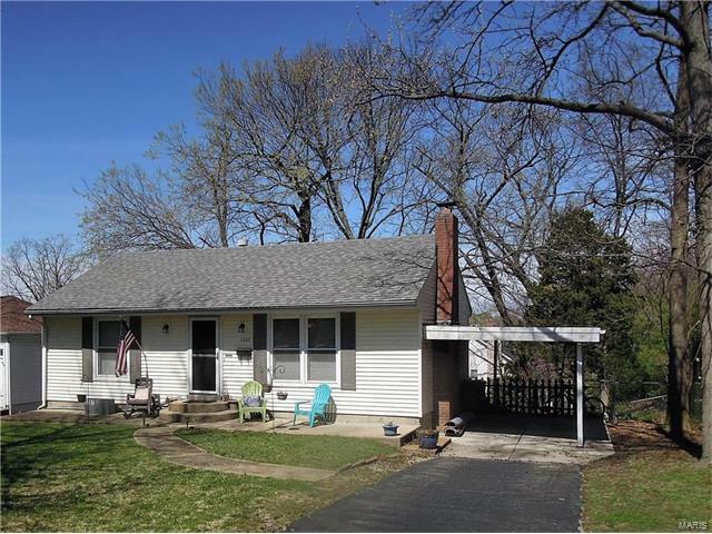 Property Photo: 1207 Grandview Drive MO 63122