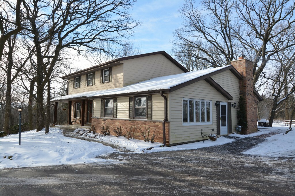 Property Photo:  W336s5039 Chipmunk Ln  WI 53118-9734 