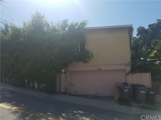 Property Photo: 1701 Blossom Lane CA 90278