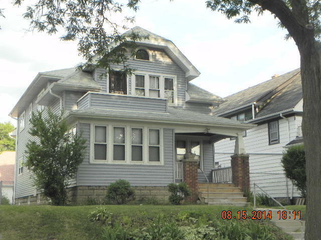 Property Photo:  3242 N 37th St  WI 53216 