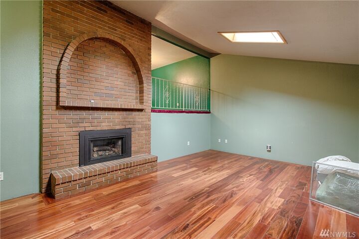 Property Photo: 12213 128th St Ct E WA 98374