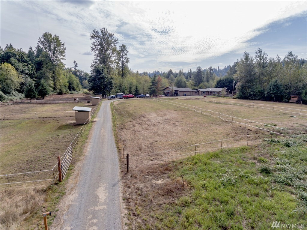 Property Photo:  22629 SE 206 St  WA 98038 