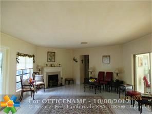 Property Photo:  2716 NE 27th Ct  FL 33306 