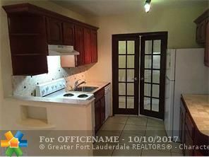 Property Photo: 1021 N Victoria Park Rd Unit 1 FL 33304