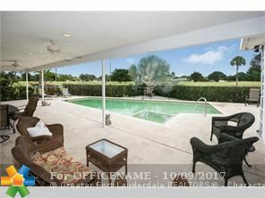 Property Photo:  4902 N Travelers Palm Ln  FL 33319 