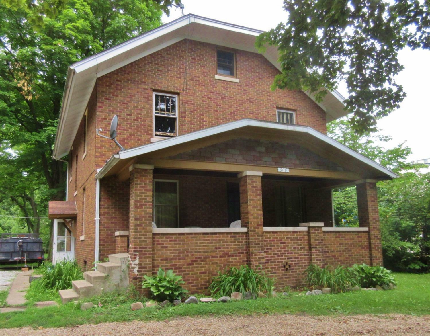 Property Photo:  904 Andrew Avenue  IN 46350 