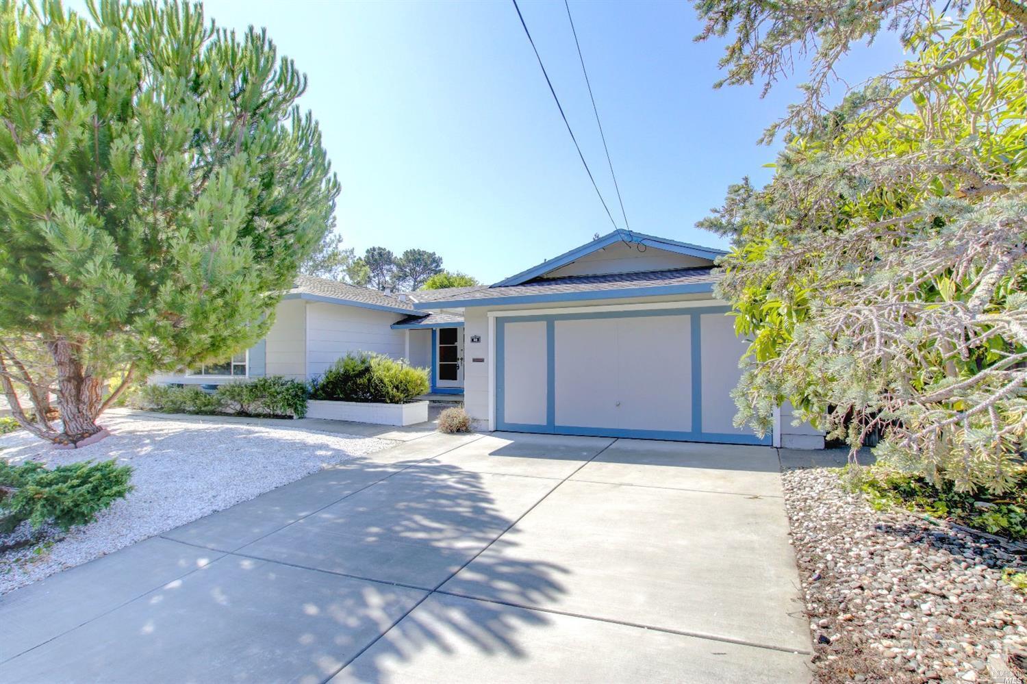 Property Photo:  69 Brentwood Drive  CA 94901 