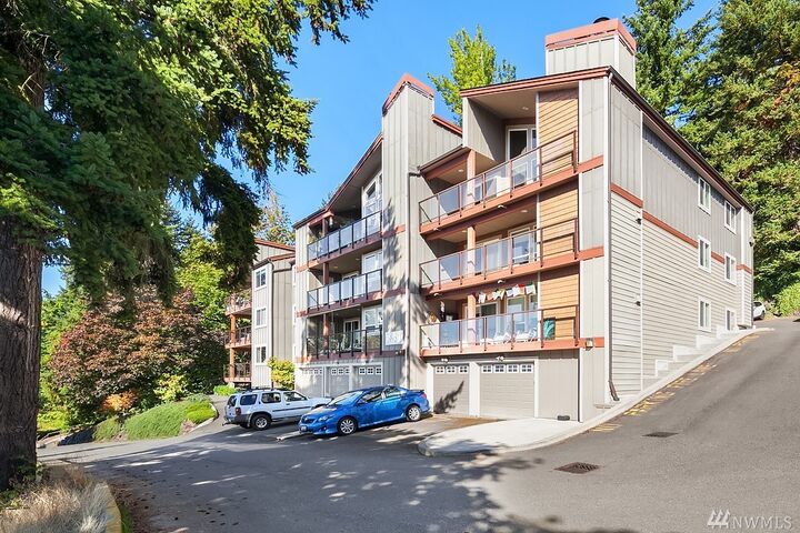 8980 Redmond Woodinville Rd NE 301  Redmond WA 98052 photo