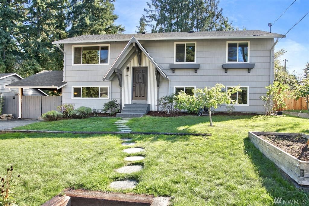 Property Photo:  1902 192nd Pl SW  WA 98036 