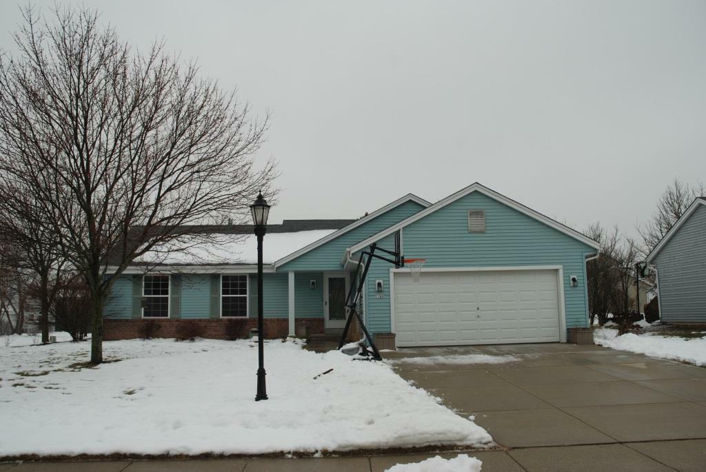 Property Photo:  1185 Turnberry Dr  WI 53072 