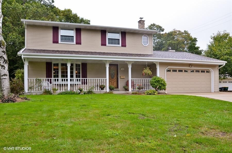 Property Photo: 710 N 18th Ave WI 53090