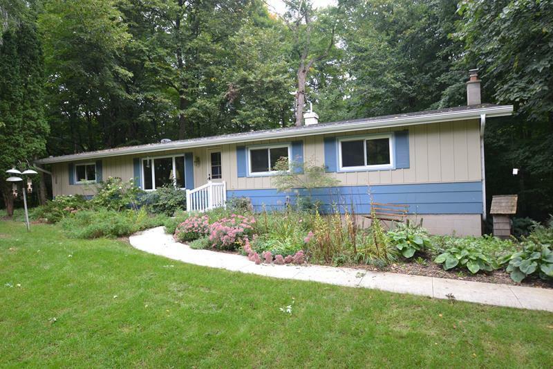 Property Photo:  3870 Scenic Rd  WI 53037 