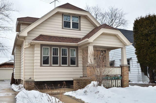Property Photo: 2909 N 73rd St WI 53210