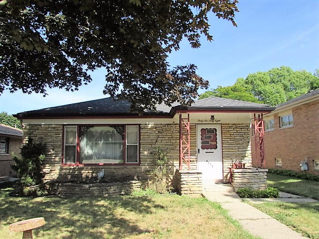 Property Photo: 4668 N 71st St WI 53218-4851