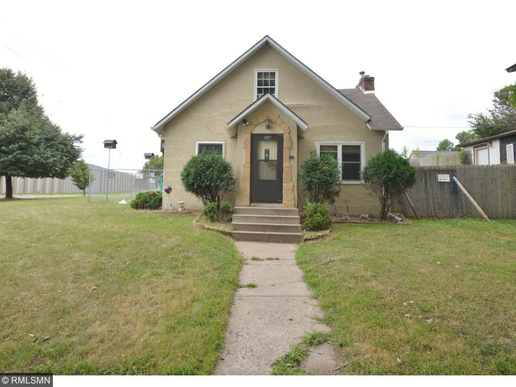 Property Photo: 206 Genesee Street MN 55117