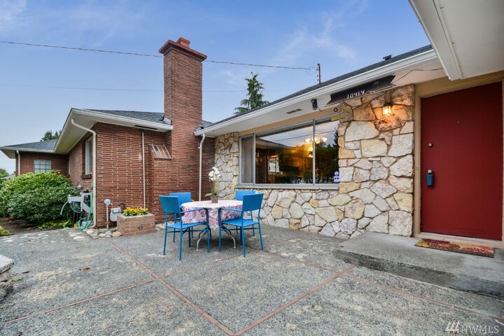 10414 2nd Ave S  Seattle WA 98168 photo