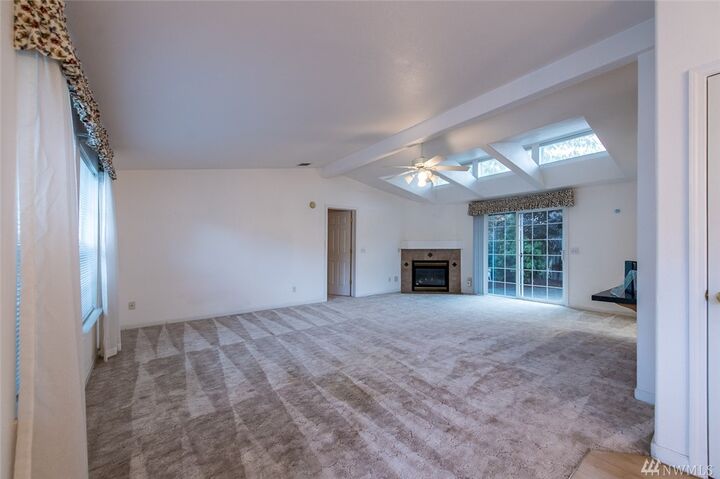 Property Photo:  24114 223rd Place SE  WA 98038 