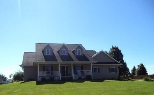 Property Photo:  W5647 Lakeshore Dr  WI 53121 