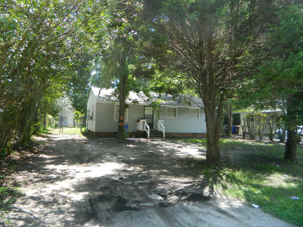 Property Photo:  2434 Falcon Road  SC 29406 