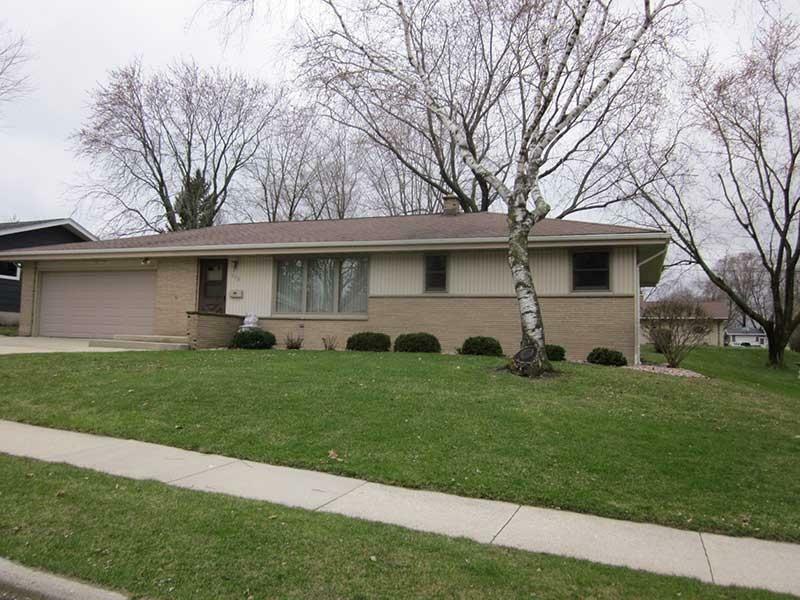Property Photo: 526 S 15th Ave WI 53095-3714