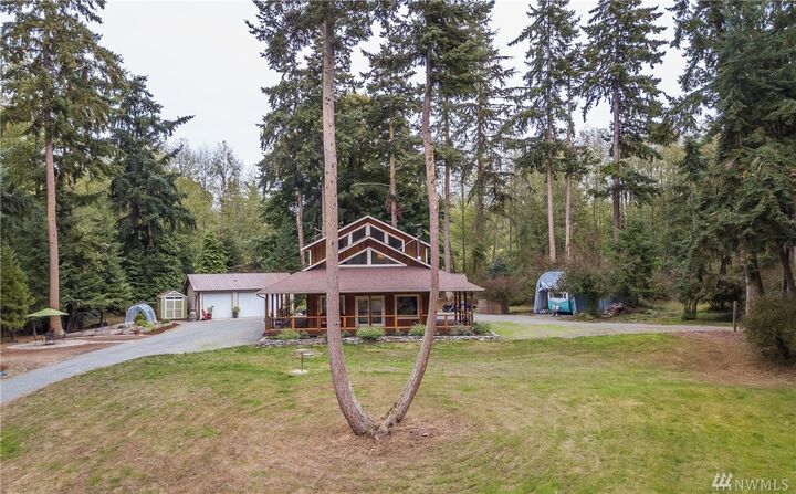 Property Photo: 1359 Hawthorne Place WA 98239