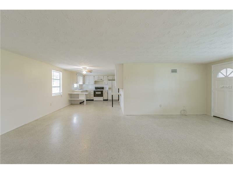 Property Photo:  3818 Sablewood Drive  FL 34691 