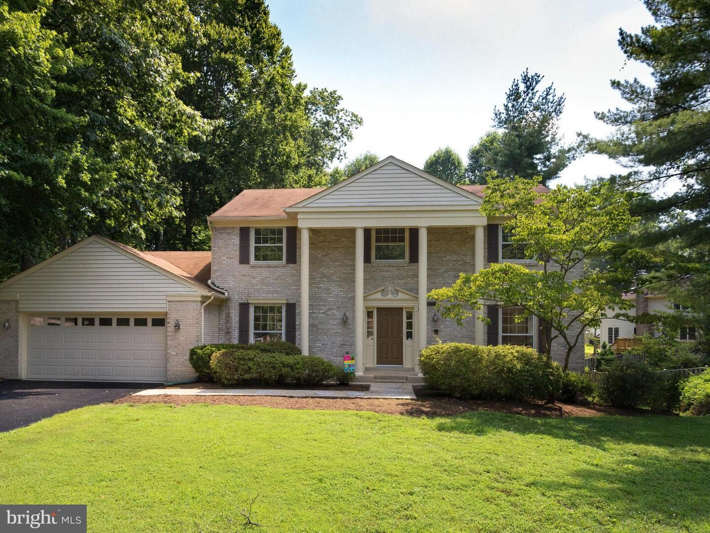 Property Photo: 6508 Sunny Hill Court VA 22101