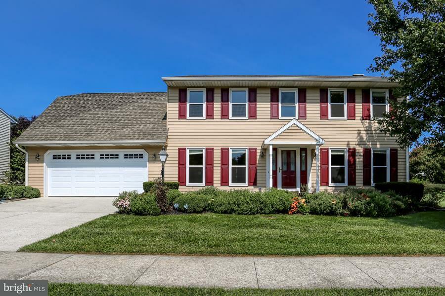 Property Photo:  909 Loring Lane  PA 17055 