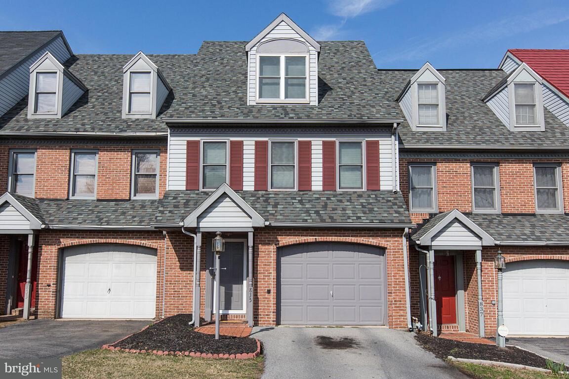 Property Photo:  835 Marjory Terrace  PA 17603 