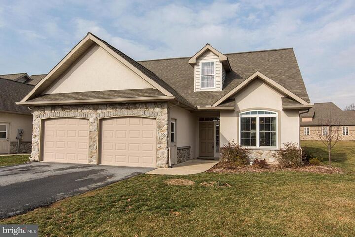 563 Farmview Ln  Mount Joy PA 17552 photo