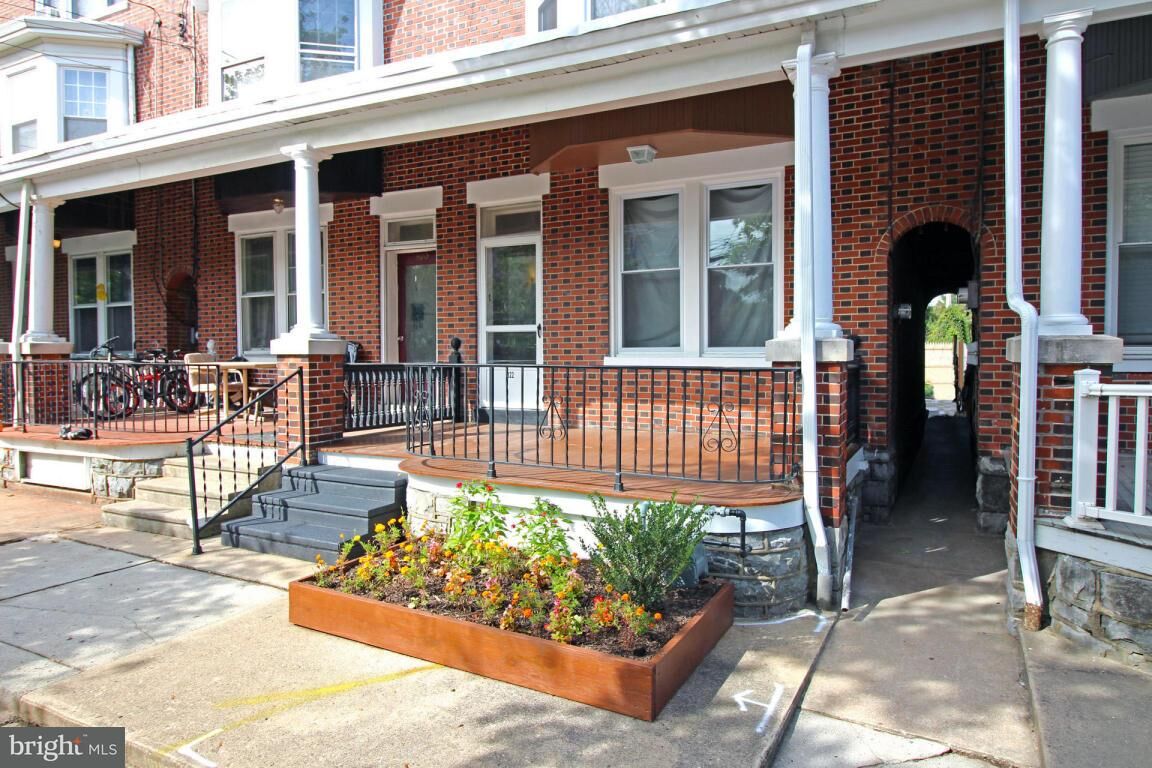 Property Photo:  822 N Lime Street  PA 17602 